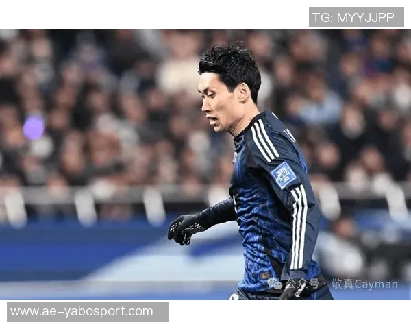 镰田大地与香川真司长友佑都同框训练为2026年世界杯备战