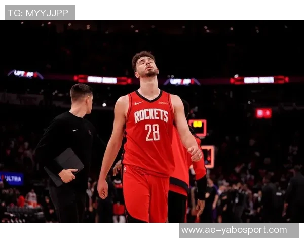 皮尔斯评选西部全明星替补阵容解析:老詹KD申京华子切特布克穆雷的实力对比 皮尔斯评选西部全明星替补阵容解析:老詹KD申京华子切特布克穆雷的实力对比