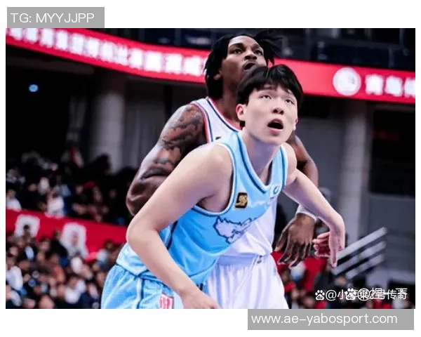 杨瀚森背打表现突出但球权有限吕佩尔标准合同表现不佳琼斯命中率略高 杨瀚森背打表现突出但球权有限吕佩尔标准合同表现不佳琼斯命中率略高