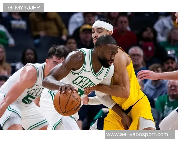 杰伦布朗谈凯尔特人大学理念努力提升球员篮球认知与赛场智慧 杰伦布朗谈凯尔特人大学理念努力提升球员篮球认知与赛场智慧